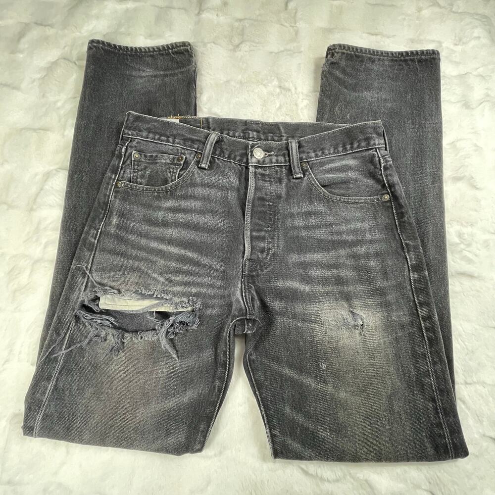 🔥VTG 90s Levi’s 501 Button Fly 30x32 Distressed Worn Straight Leg Men’s Jeans - Picture 4 of 15